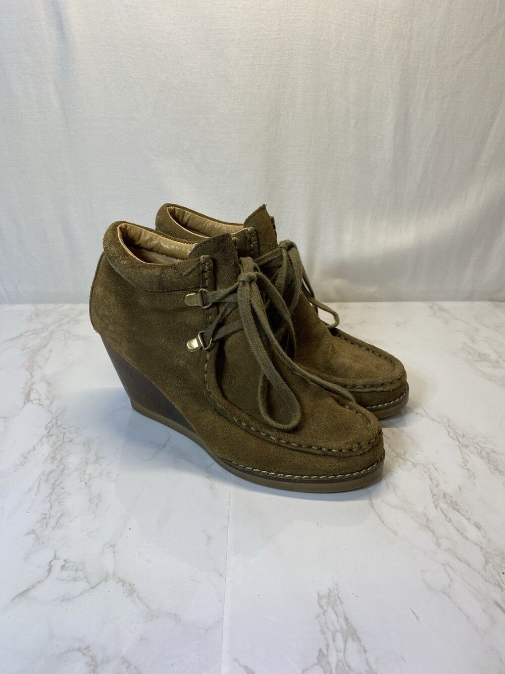 Very Volatile Moby Brown Green Suede Stacked Wedge Boot Women's Size 6 Lace Up
